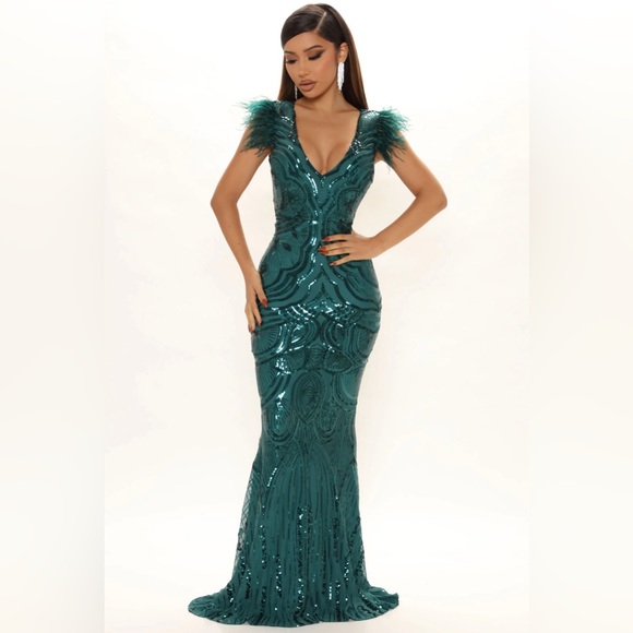 Fashion Nova “The Most Elegant Sequin Maxi Dress - Emerald - Size M - Picture 1 of 8
